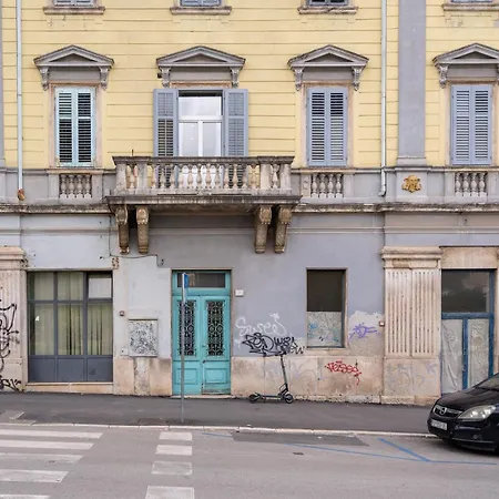 Aaa Apartments & Rooms With Free Parking Pula Zewnętrze zdjęcie